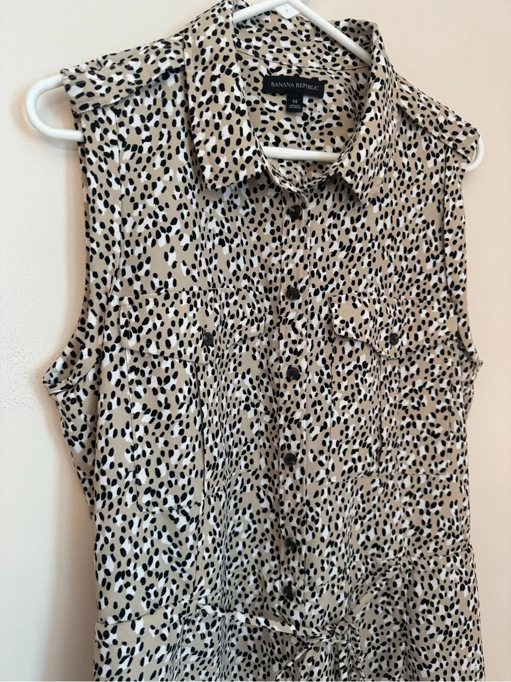 Banana Republic Sleeveless Romper Womens Size 14 Abstract Dot Print Button Front - Picture 4 of 7
